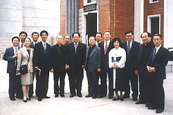 [하고 싶은 이야기 감추고 싶은 이야기] 이윤자 편집국장 북한 방문기 둘 : 사랑을 위하여